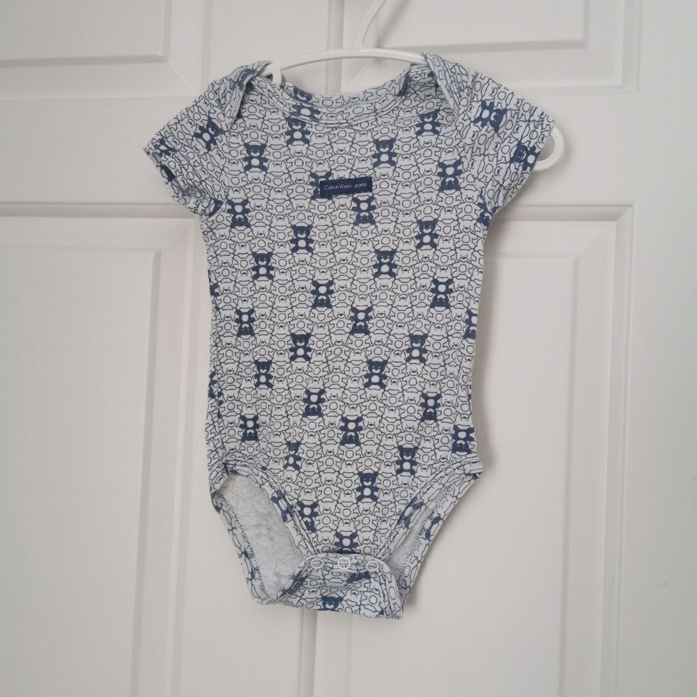 3/$15 Calvin Klein Jeans onesie 3-6 m